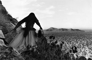 Graciela Iturbide's Mujer Angel, Desierto de Sonora, Mexico (Fundación MAPFRE, 1979) Graciela Iturbide's Mujer Angel, Desierto de Sonora, Mexico (Fundación MAPFRE, 1979)